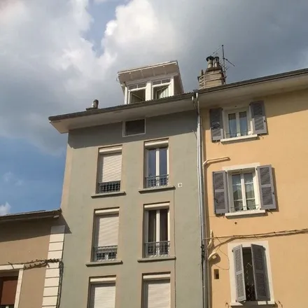 Image 2 - 3 Rue Voltaire, 38500 Voiron, France - Apartment for rent