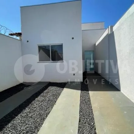 Buy this 2 bed house on unnamed road in Shopping Park, Uberlândia - MG