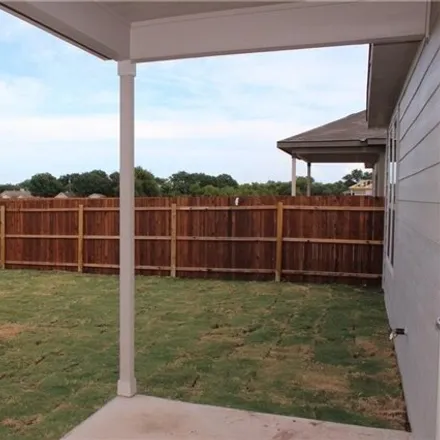 Image 9 - 525 Coffee Berry Drive, Georgetown, TX 78626, USA - House for rent