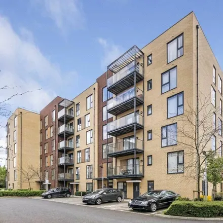 Rent this 3 bed apartment on Silverworks Close in London, NW9 0DW
