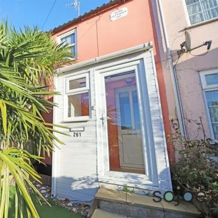 Rent this 2 bed townhouse on The Beach Hut in Church Road, Kessingland