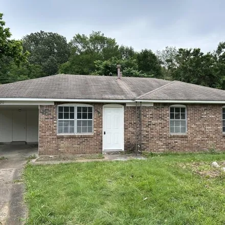 Rent this 3 bed house on 6865 Hurt Road in Horn Lake, MS 38637