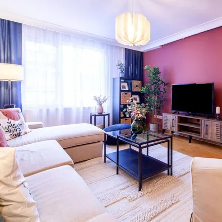 Rent this 2 bed apartment on 34365 Şişli