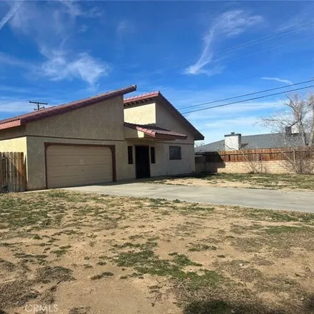 Image 3 - 20271 Airway Boulevard, California City, CA 93505, USA - House for sale