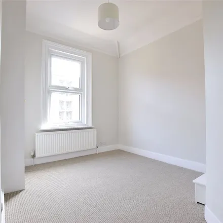 Rent this 3 bed apartment on Whitefield Road in Royal Tunbridge Wells, TN4 9UA