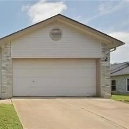 Image 2 - 4500 Silverstone Drive, Austin, TX 78747, USA - House for rent