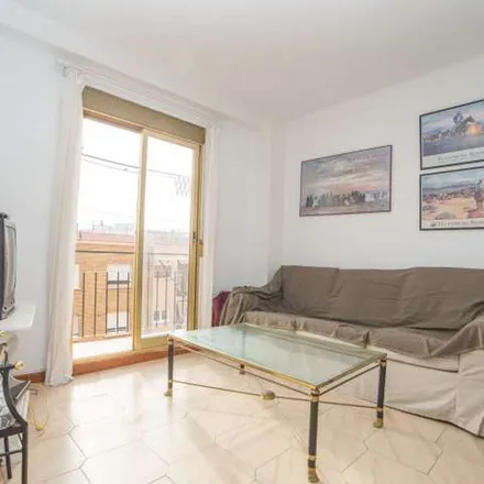 Rent this 4 bed apartment on Carrer de Benicarló in 33, 46020 Valencia
