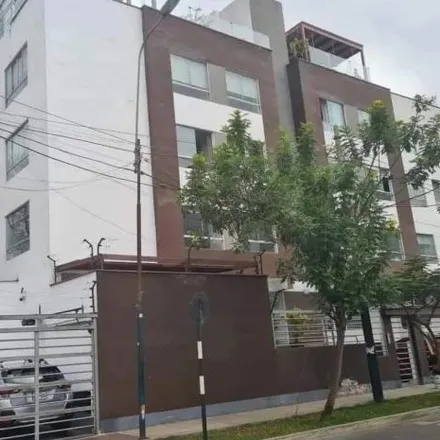 Rent this 2 bed apartment on Alberto Acosta 159 in Santiago de Surco, Lima Metropolitan Area 15039