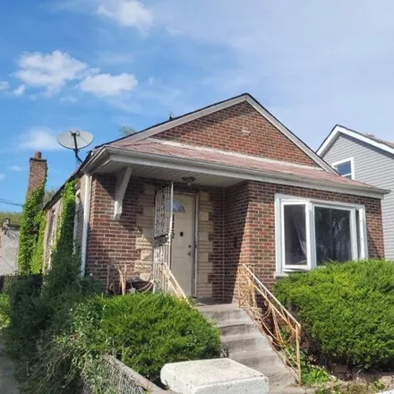 Buy this 2 bed house on 116 East 110th Street in Chicago, IL 60628