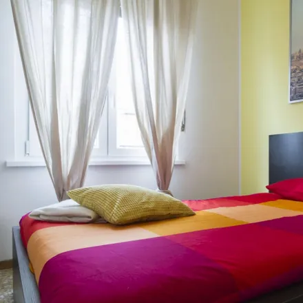 Rent this 5 bed room on Viale Carlo Espinasse 10 in 20156 Milan MI, Italy