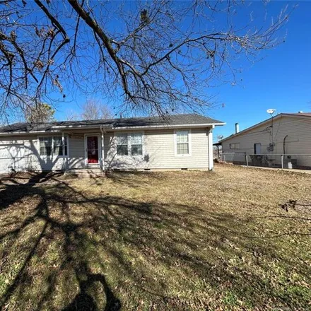 Buy this 3 bed house on 619 East Harrison Street in Bristow, OK 74010