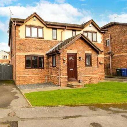 Buy this 3 bed duplex on Church Meadow Road in Rossington, DN11 0YD