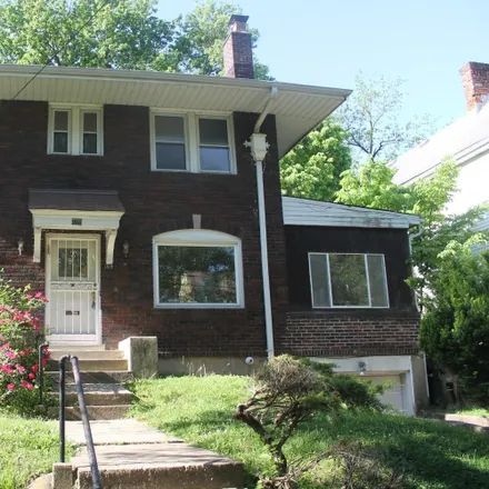 Rent this 4 bed house on 1319 Franklin Avenue in Cincinnati, OH 45237