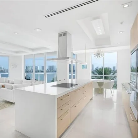 Buy this 3 bed condo on 17111 Biscayne Boulevard in North Miami Beach, FL 33160