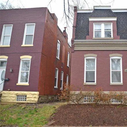 Buy this 3 bed house on 2844 Pennsylvania Avenue in Saint Louis, MO 63118