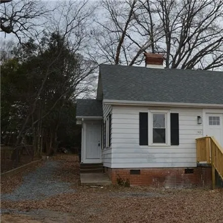 Buy this 2 bed house on 911 East Front Street in Valley Stream, Statesville