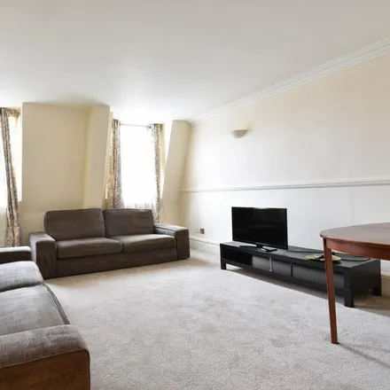 Rent this 2 bed apartment on Robert Dyas in 125-127 Baker Street, London