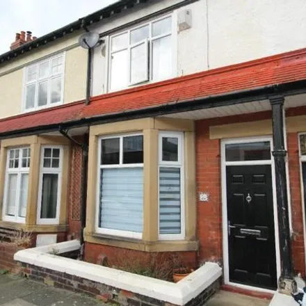 Rent this 3 bed townhouse on Oxford Street in Saltburn by the Sea, TS12 1LG
