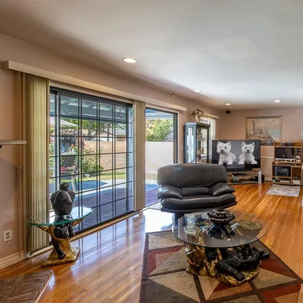 Image 7 - 7061 Forbes Avenue, Los Angeles, CA 91406, USA - House for sale