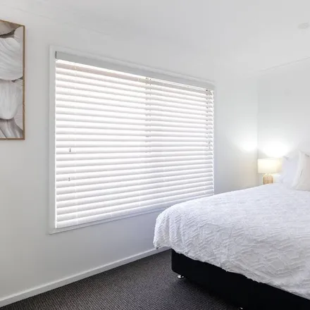 Rent this 3 bed apartment on Ulladulla NSW 2539