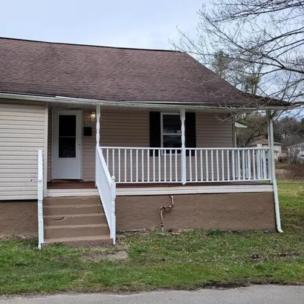 Buy this 2 bed house on 889 West Virginia Street in Mount Hope, Fayette County