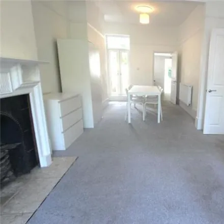 Image 5 - Beechfield Road, Catford Hill, London, SE6 4PJ, United Kingdom - Townhouse for rent