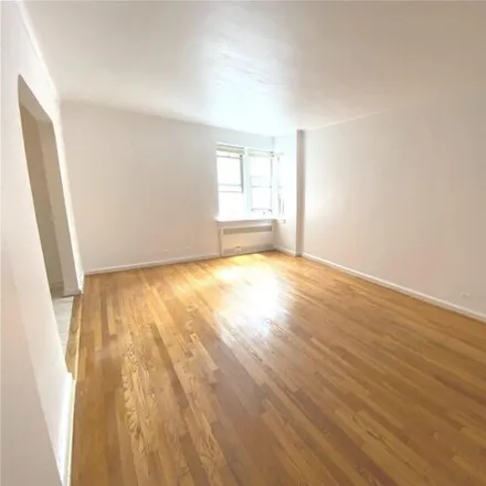 Buy this 1 bed condo on 63-60 102nd Street in New York, NY 11374