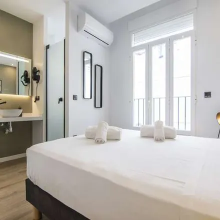 Rent this 1 bed apartment on Bar Jesús in Carrer de Santa Teresa, 46001 Valencia