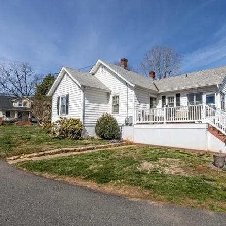 Buy this 2 bed house on 1700 Monticello Road in Charlottesville, VA 22902