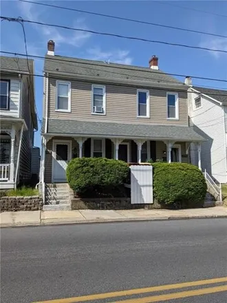 Image 3 - 317 Center Street, West Catasauqua, Whitehall, PA 18052, USA - House for sale