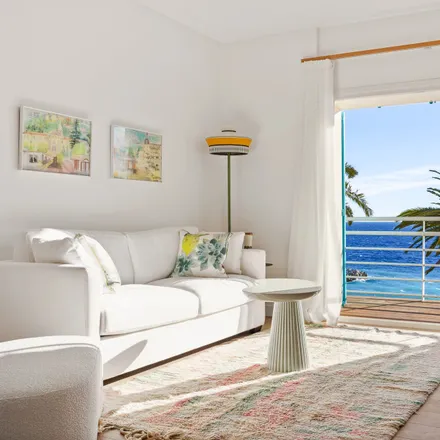 Buy this studio apartment on Riviera Beach in Boulevard Jean Hibert, 06414 Cannes