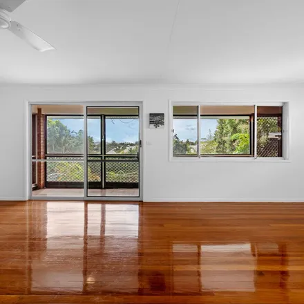 Rent this 5 bed apartment on 83 Hilda Street in Corinda QLD 4075, Australia