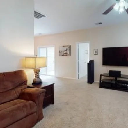 Rent this 3 bed apartment on 4349 Farringdon Way in Kings Pointe, Chesapeake