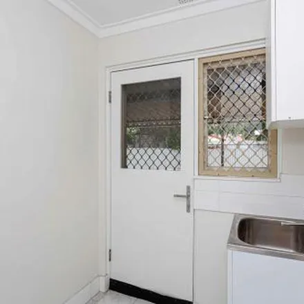 Image 3 - Tollington Park Road, Kelmscott WA 6112, Australia - Apartment for rent