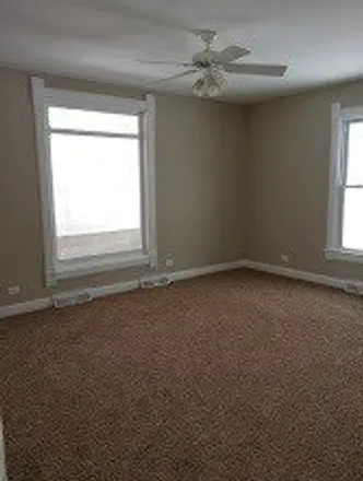 Image 7 - 111 Charles Street, Carpentersville, IL 60110, USA - House for rent