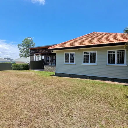 Rent this 5 bed apartment on 165 Hawken Drive in St Lucia QLD 4067, Australia