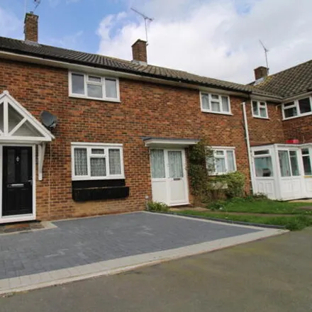 Buy this 2 bed townhouse on unnamed road in Basildon, SS16 5QD