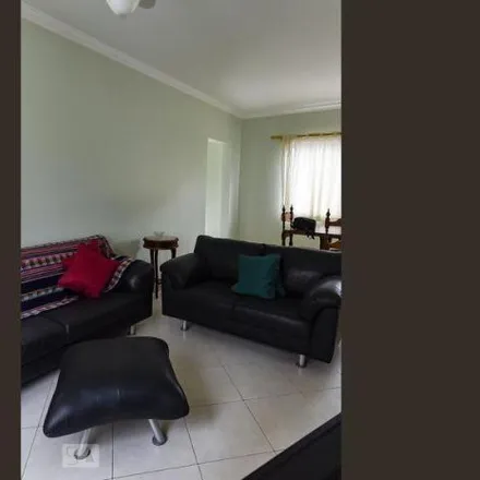 Rent this 4 bed apartment on Rua Washington in Pitangueiras, Guarujá - SP