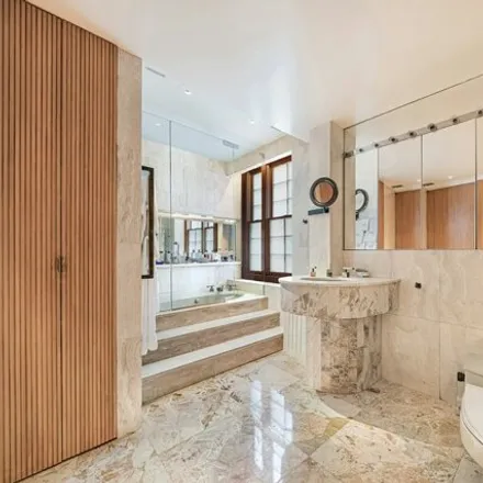 Image 7 - 130 East 67th Street, New York, NY 10065, USA - Apartment for sale