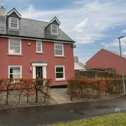 Buy this 5 bed house on Parks Drive in South Hams, PL9 9FG