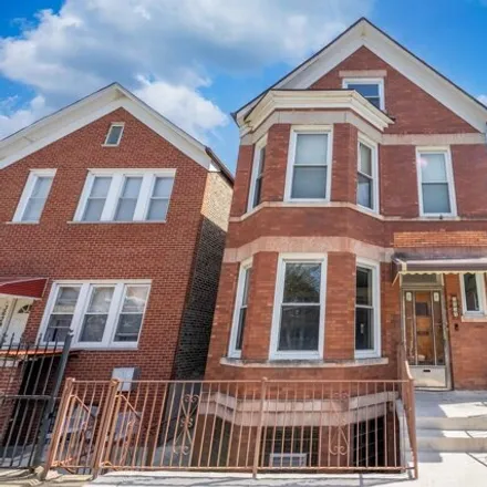 Rent this 2 bed house on 3631 South Hermitage Avenue in Chicago, IL 60608
