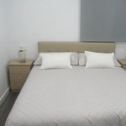 Rent this 2 bed apartment on Avinguda de Blasco Ibáñez in 70, 46021 Valencia