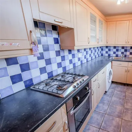 Image 4 - St. Helen's Well, Station Road, Holywell Green, HX4 9AW, United Kingdom - House for rent