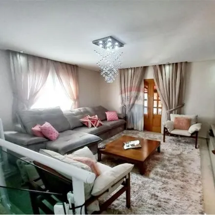 Buy this 4 bed house on Rua Kuwait in Jardim Dona Benta, Suzano - SP