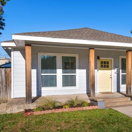 Buy this 3 bed house on 1013 Hollywood Avenue in Dallas, TX 75208