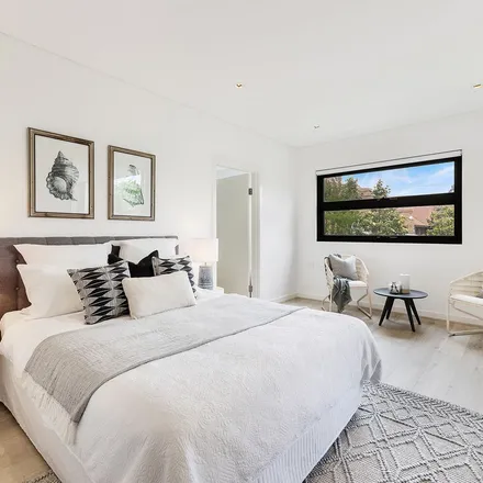 Image 9 - 5 Turramurra Avenue, Turramurra NSW 2074, Australia - Apartment for rent