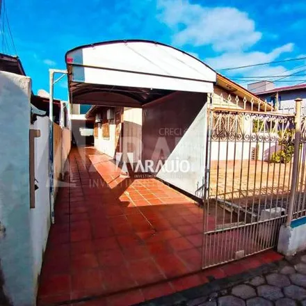 Buy this 3 bed house on Centro educacional abelhinha in Rua Carlos Seára 395, Vila Operária