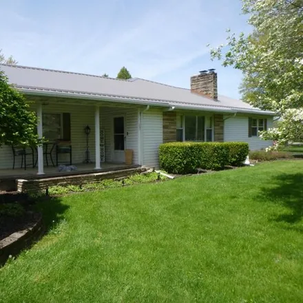 Buy this 3 bed house on 755 Fieldson Drive in Heath, Licking County