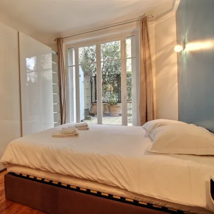 Rent this 3 bed apartment on 19 Rue de l'Annonciation in 75016 Paris, France