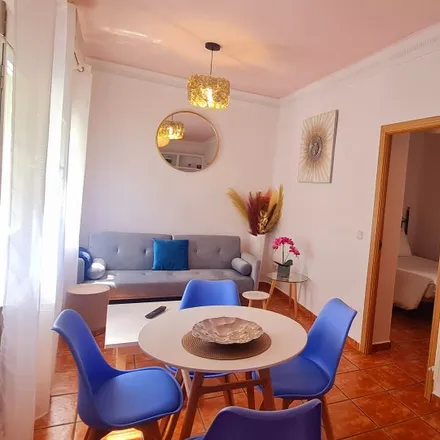 Rent this studio apartment on Hermanas del Amor de Dios in Calle de las Delicias, 40